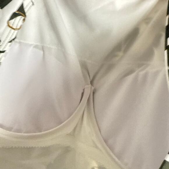 Lauren Ralph Lauren Tropic Monotone Floral High Neck One Piece Swimsuit 10 - Picture 12 of 12